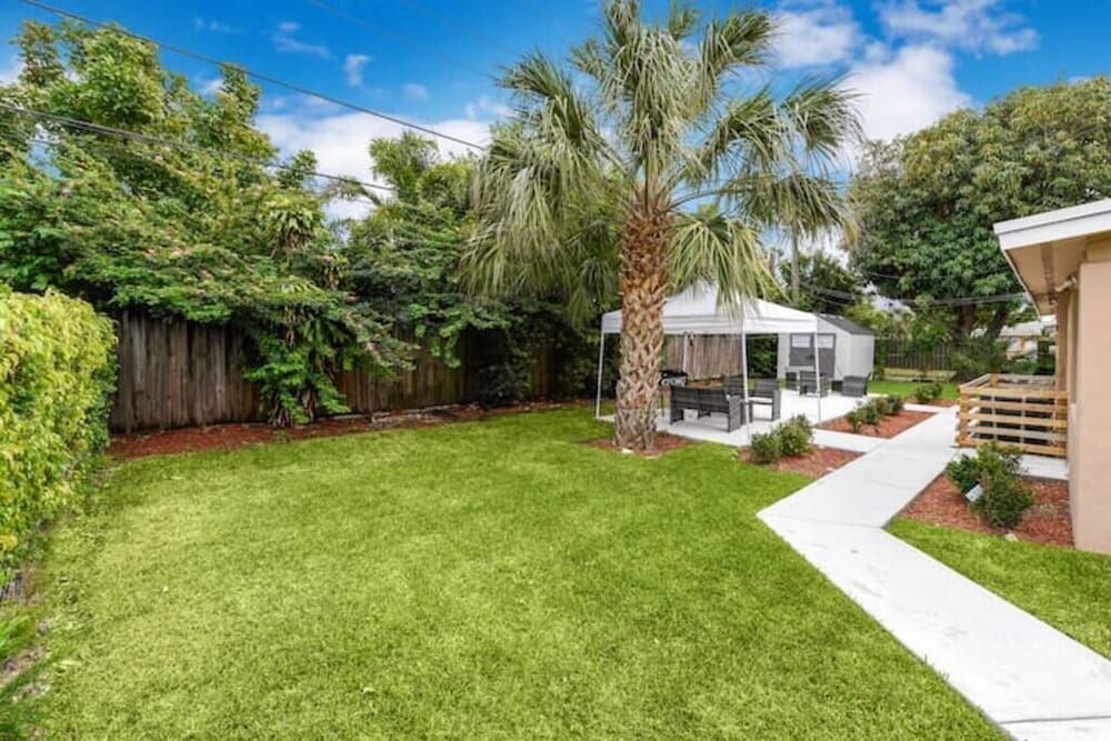 5140 Duplex in Oakland Park
