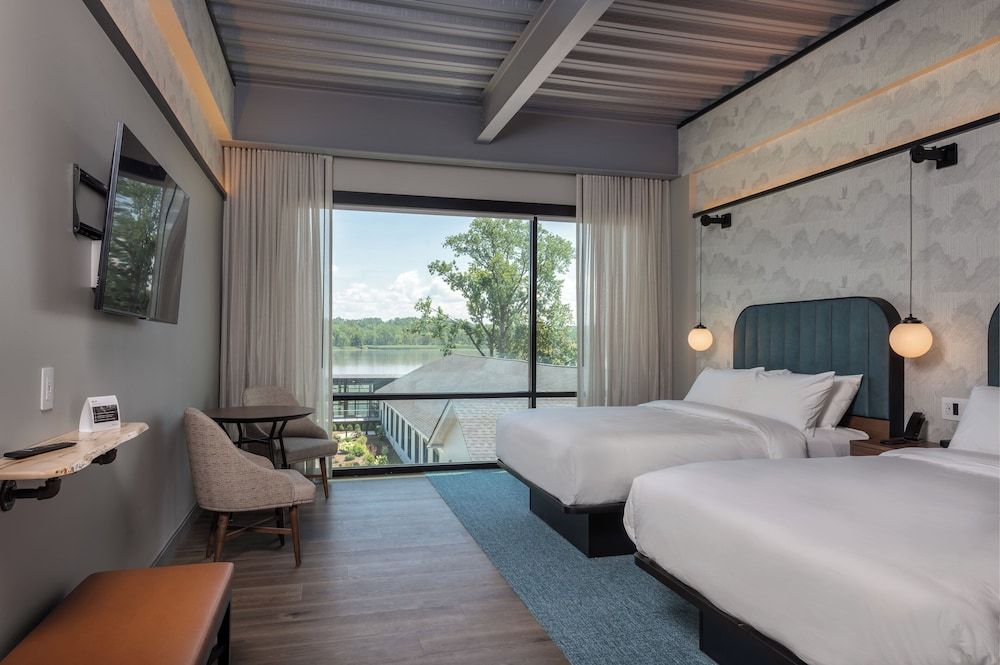 voco James Newbury Hudson Valley by IHG Room, 2 Queen Beds, River View 2
