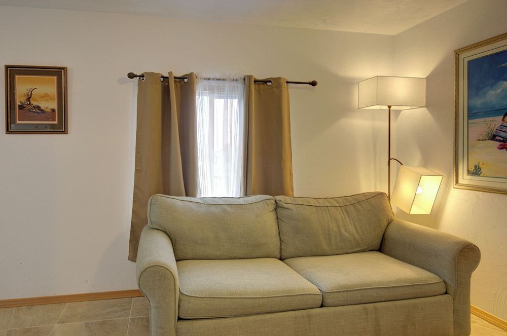 The Westerly Motel Deluxe Room, 1 Queen Bed with Sofa bed 11