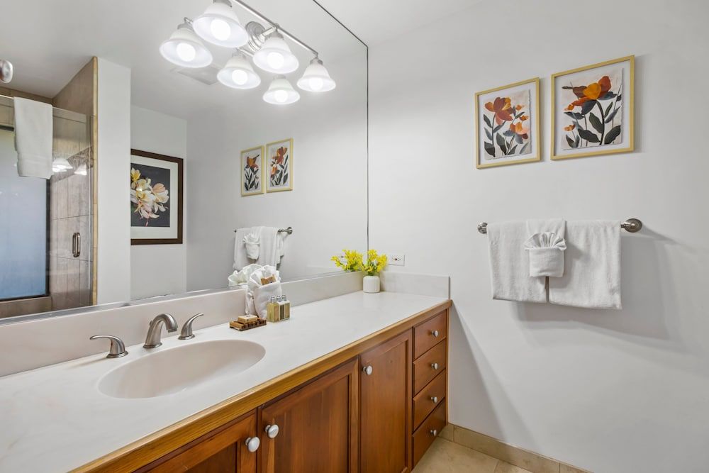 Kaanapalii Royal by KBM Condo, 2 Bedrooms, Balcony, Resort View (KRO-G201) 10