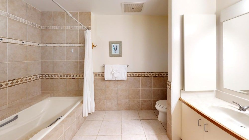 Kaanapalii Royal by KBM Condo, 2 Bedrooms, Lanai, Garden View (KRO-Q102) 10