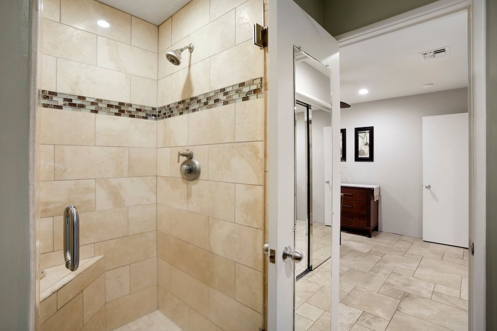 Kaanapalii Royal by KBM Condo, 2 Bedrooms, Lanai, Partial Ocean View (KRO-L201) 13