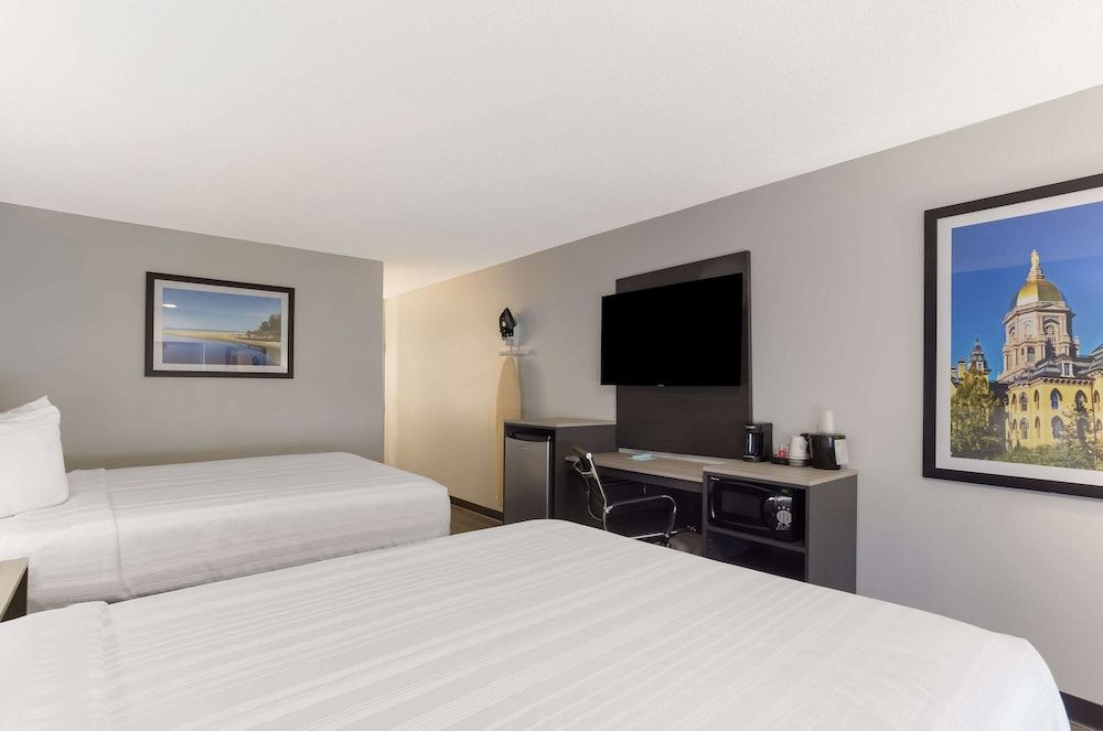 Quality Inn South Bend Near Notre Dame Standard Double Room, 2 Queen Beds, Non Smoking