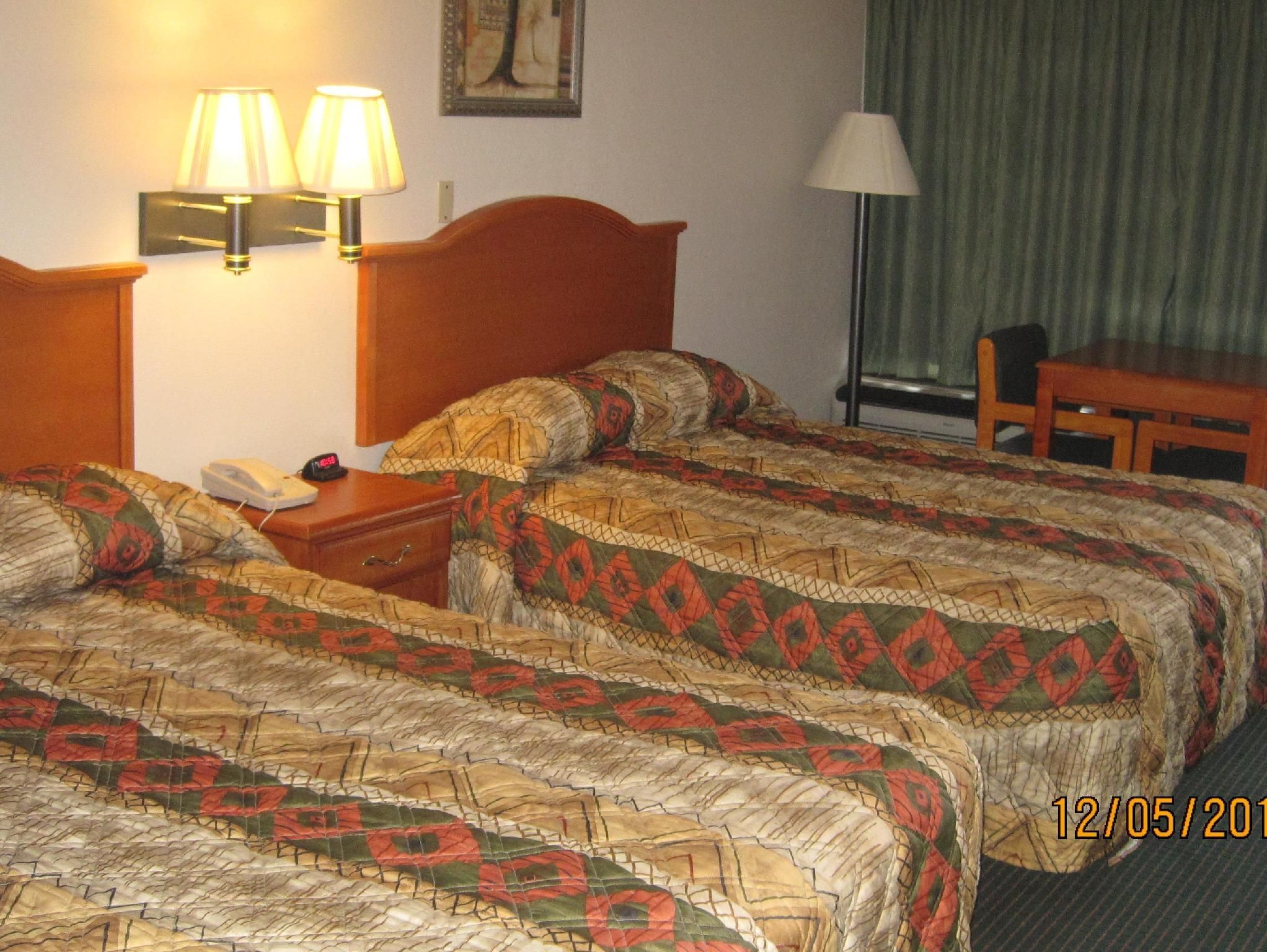 2 Double Beds Nonsmoking