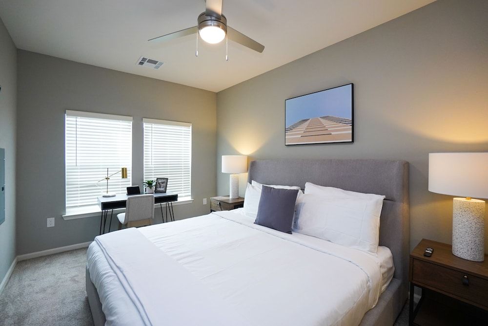 Condo, 2 Bedrooms