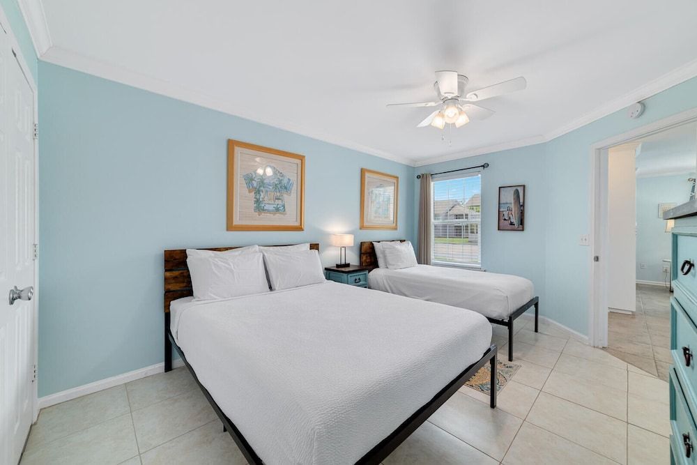 Condo, Multiple Beds, Balcony