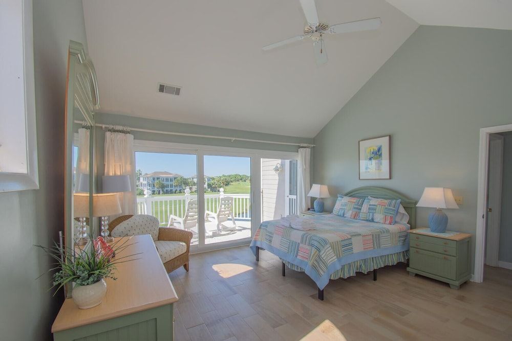 House, Multiple Beds, Kitchen, Ocean View