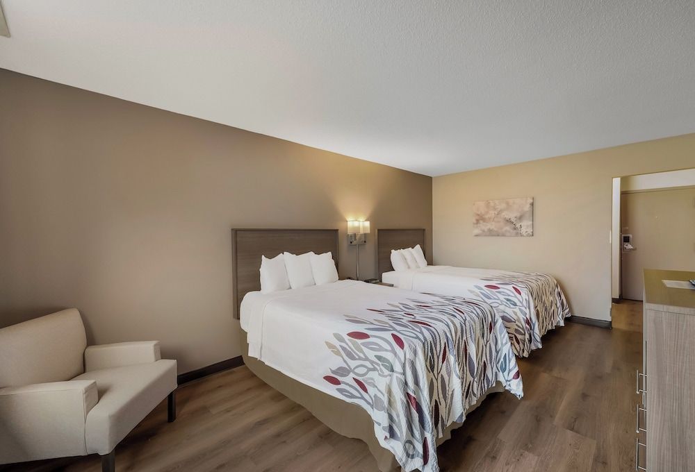 Red Roof Inn Painted Post Deluxe Room, 2 Double Beds, Non Smoking 2