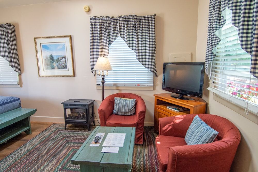 The Swan Hotel Cabin, Garden View 48