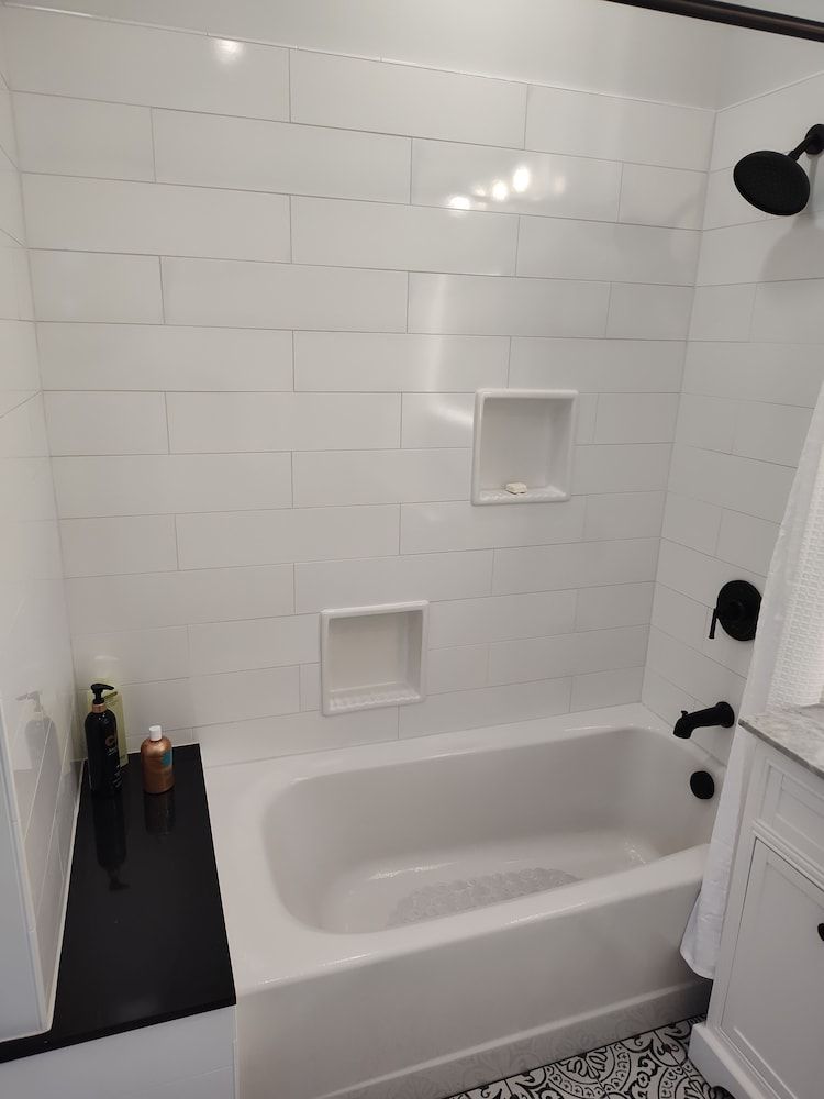 Hickory House Bed & Breakfast Comfort Single Room 5