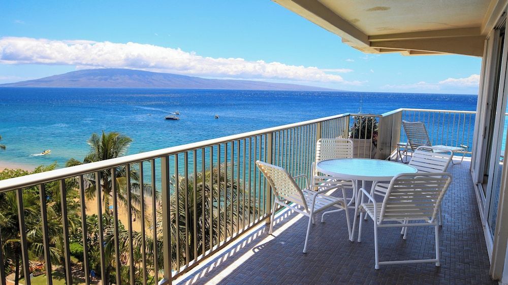 Premium Suite, 1 King Bed, Oceanfront (1 Bath)