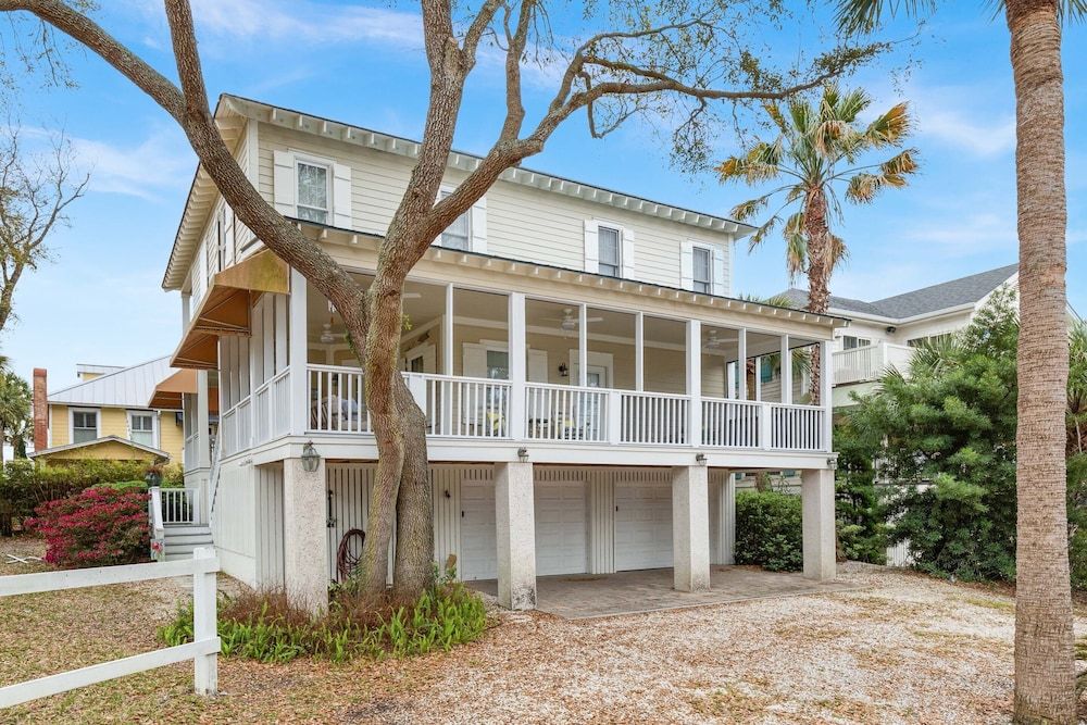 Mimosa Manor