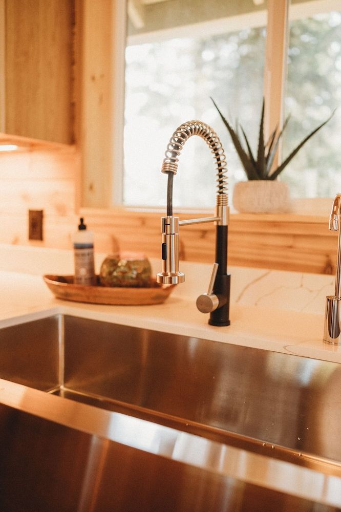 Woodland Bluff Luxury Suite 8