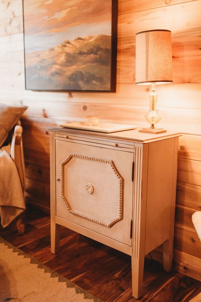 Woodland Bluff Luxury Suite 22