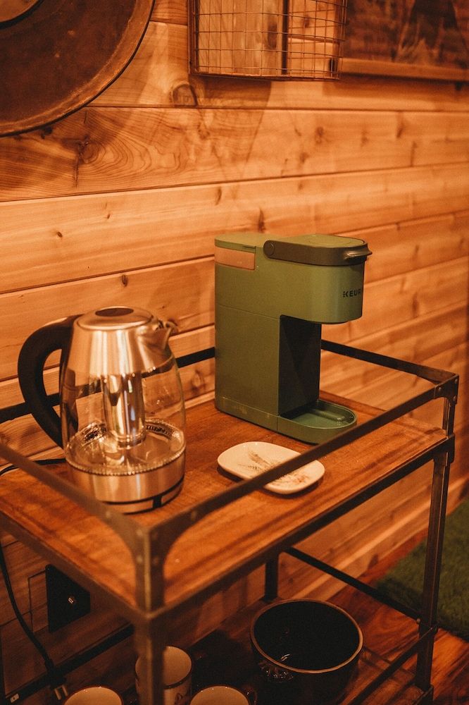 Woodland Bluff Deluxe Suite 28