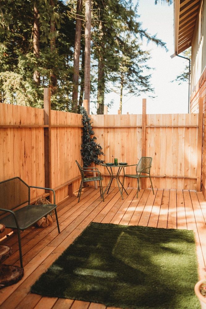 Woodland Bluff Deluxe Suite 3