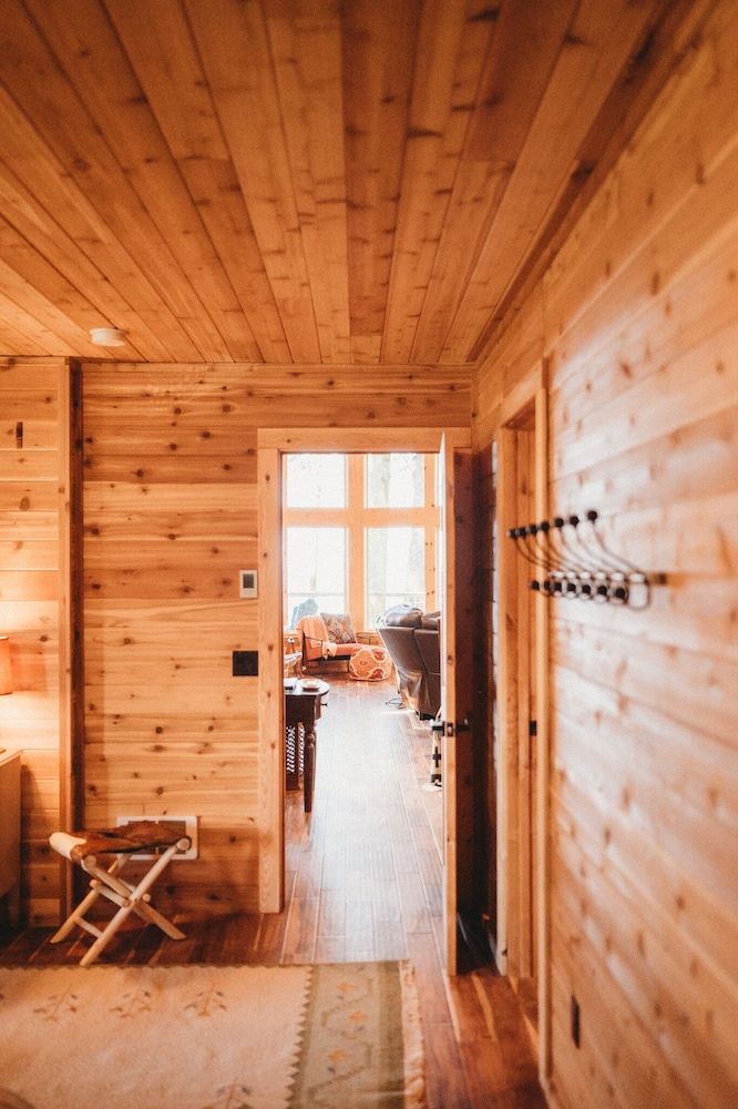 Woodland Bluff Luxury Suite 19