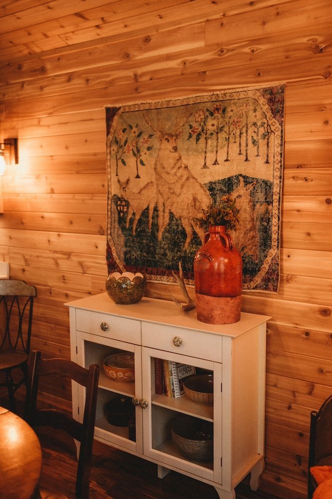 Woodland Bluff Luxury Suite 18