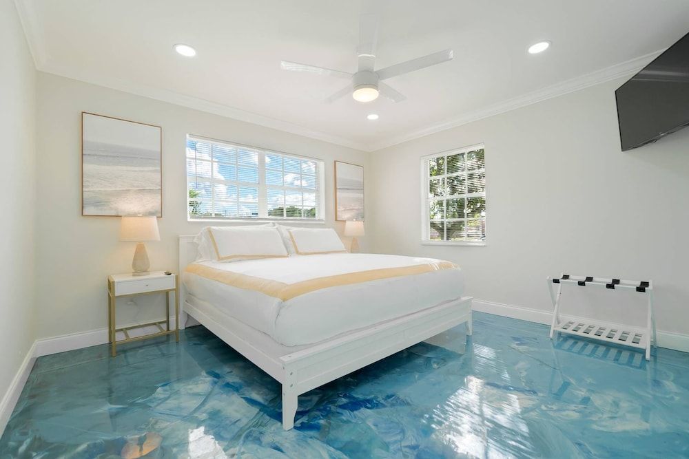 House (Ocean Oasis Apt B, Downtown, Beach, D)