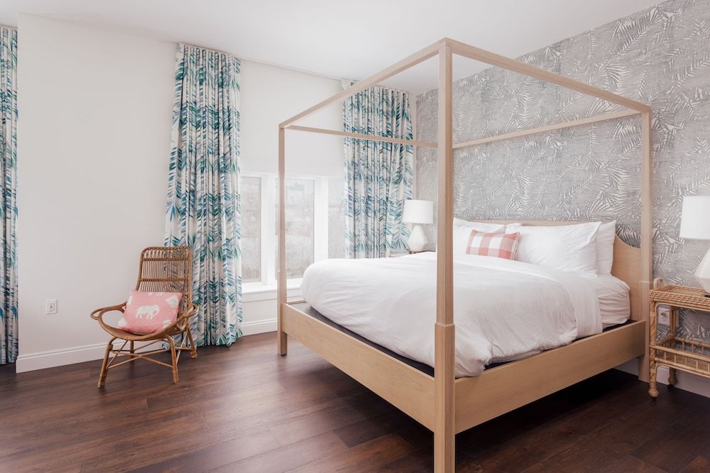 Lily Hall- A Boutique Hotel Mariana Room 2