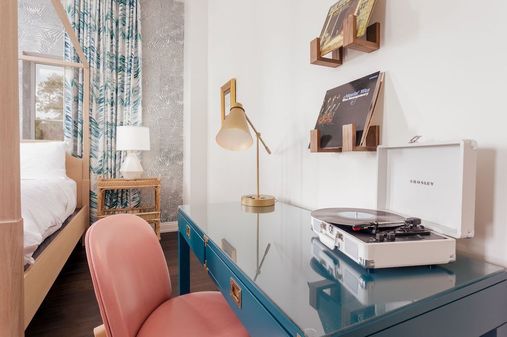 Lily Hall- A Boutique Hotel Mariana Room 7