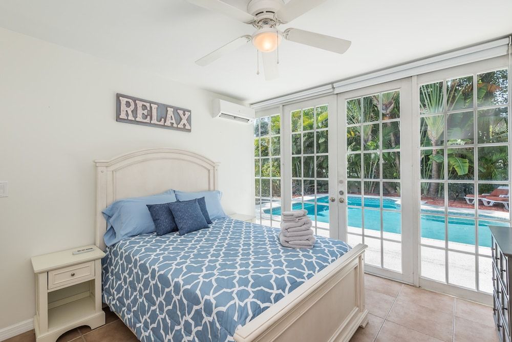 Luxury Duplex, 2 Bedrooms, Pool Access