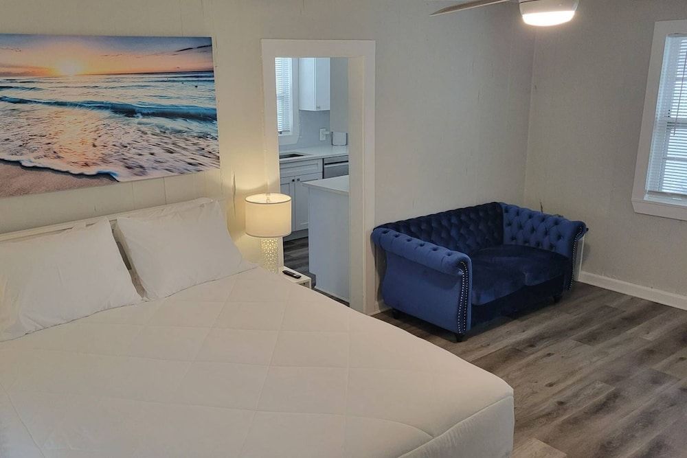 Cottage (Sunset Cottage West Palm Beach/Close )