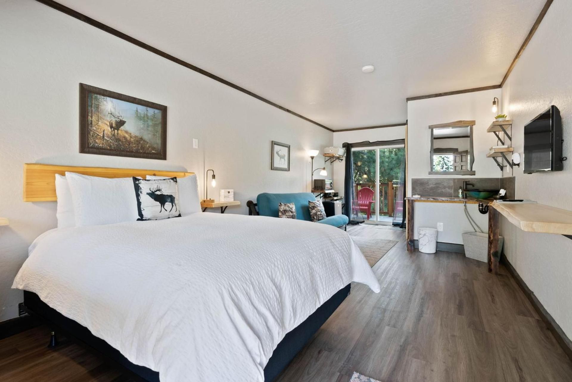 Elk Suite 5