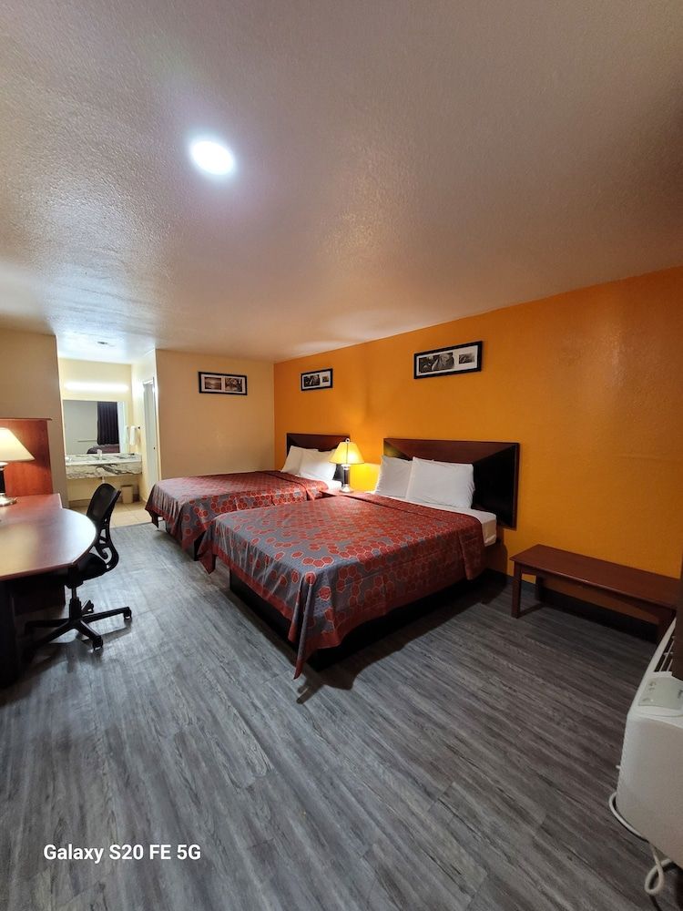 Deluxe Room, 2 Queen Beds