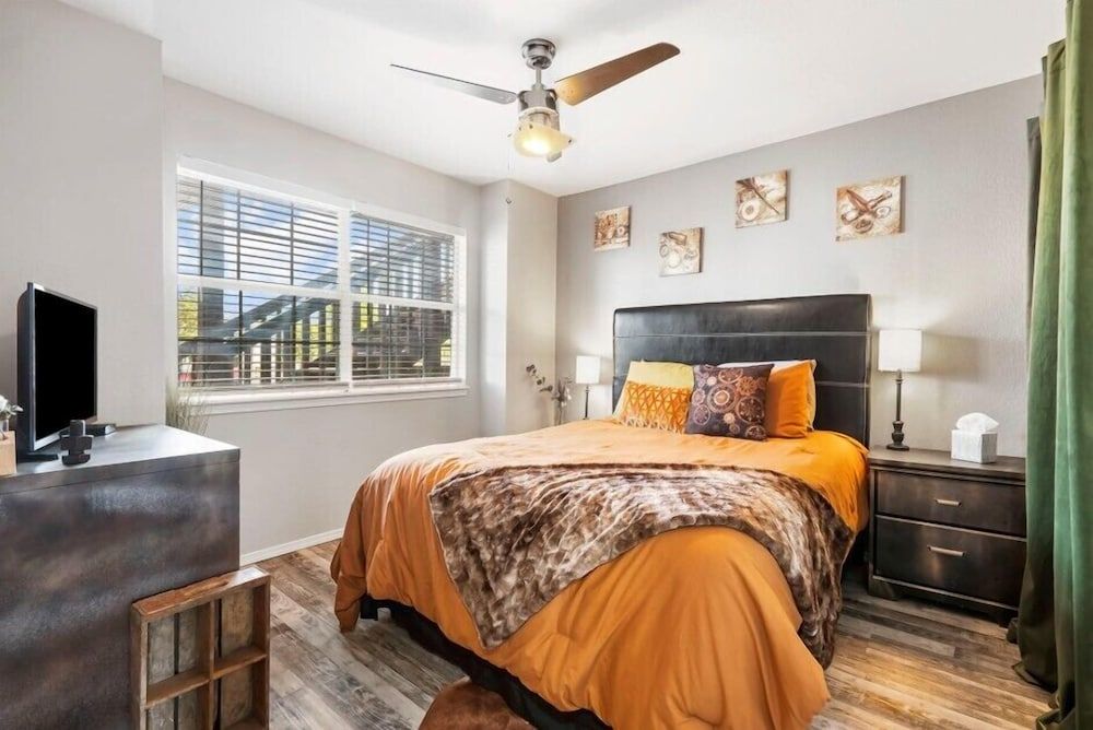 Condo, Multiple Beds, Balcony, Garden View (Time Traveler Suite)