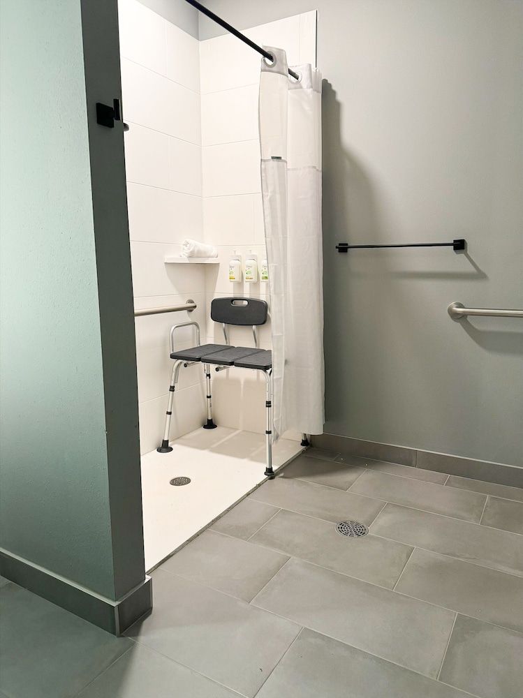 Hawthorn Extended Stay by Wyndham Mount Laurel / Moorestown Suite, 1 King Bed, Hearing Accessible, Non Smoking (Roll-In Shower, Pet-Friendly) 10