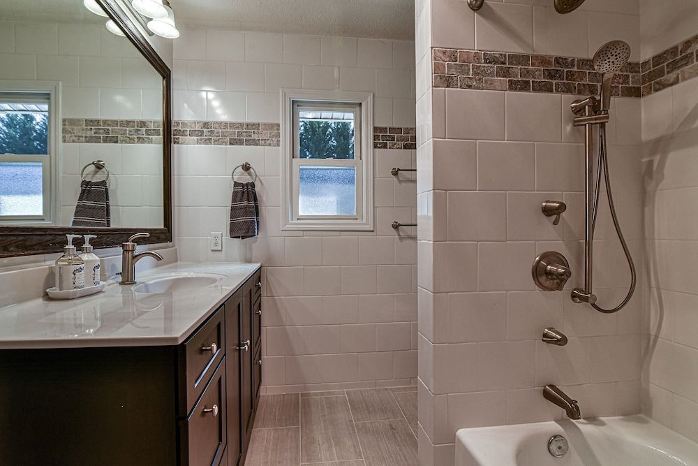 Kingdom on Knollwood Luxury House 6