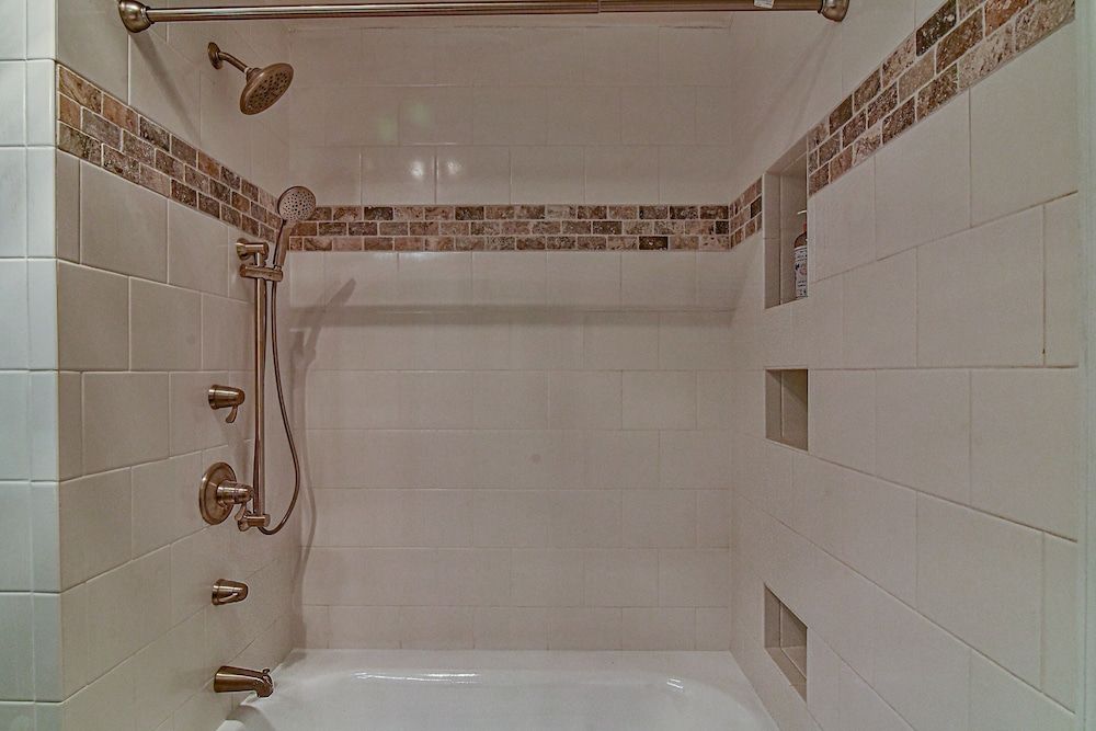 Kingdom on Knollwood Luxury House 10