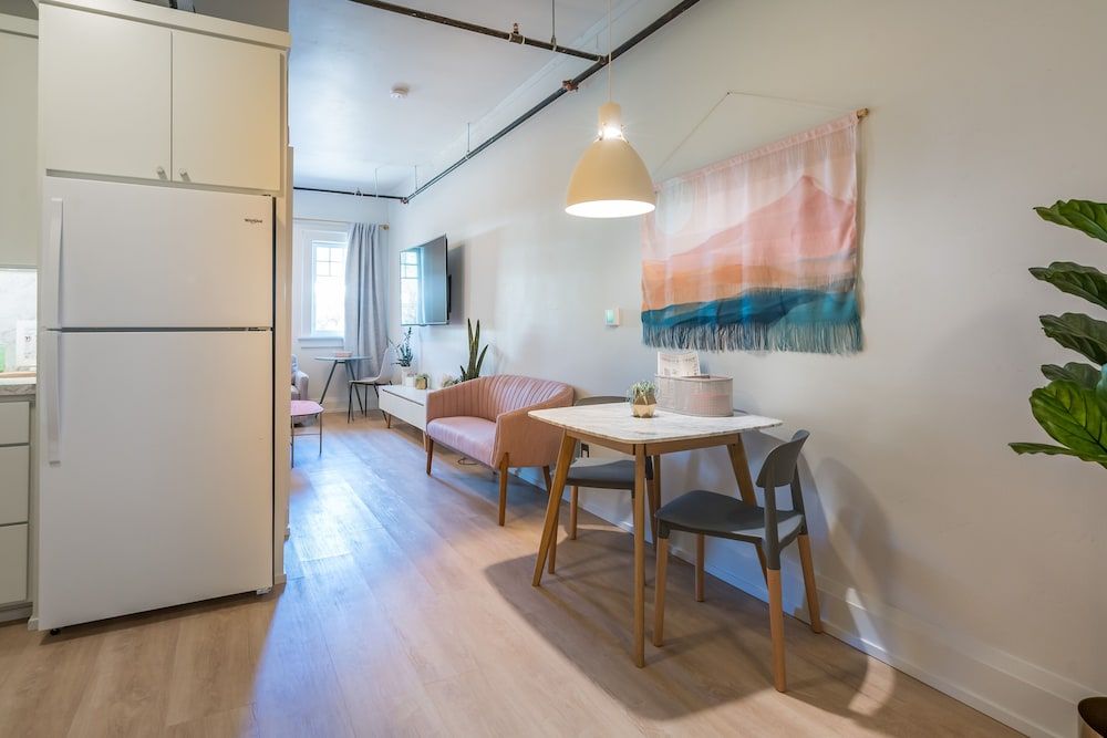 The 505 Eugene Luxury Apartment 7