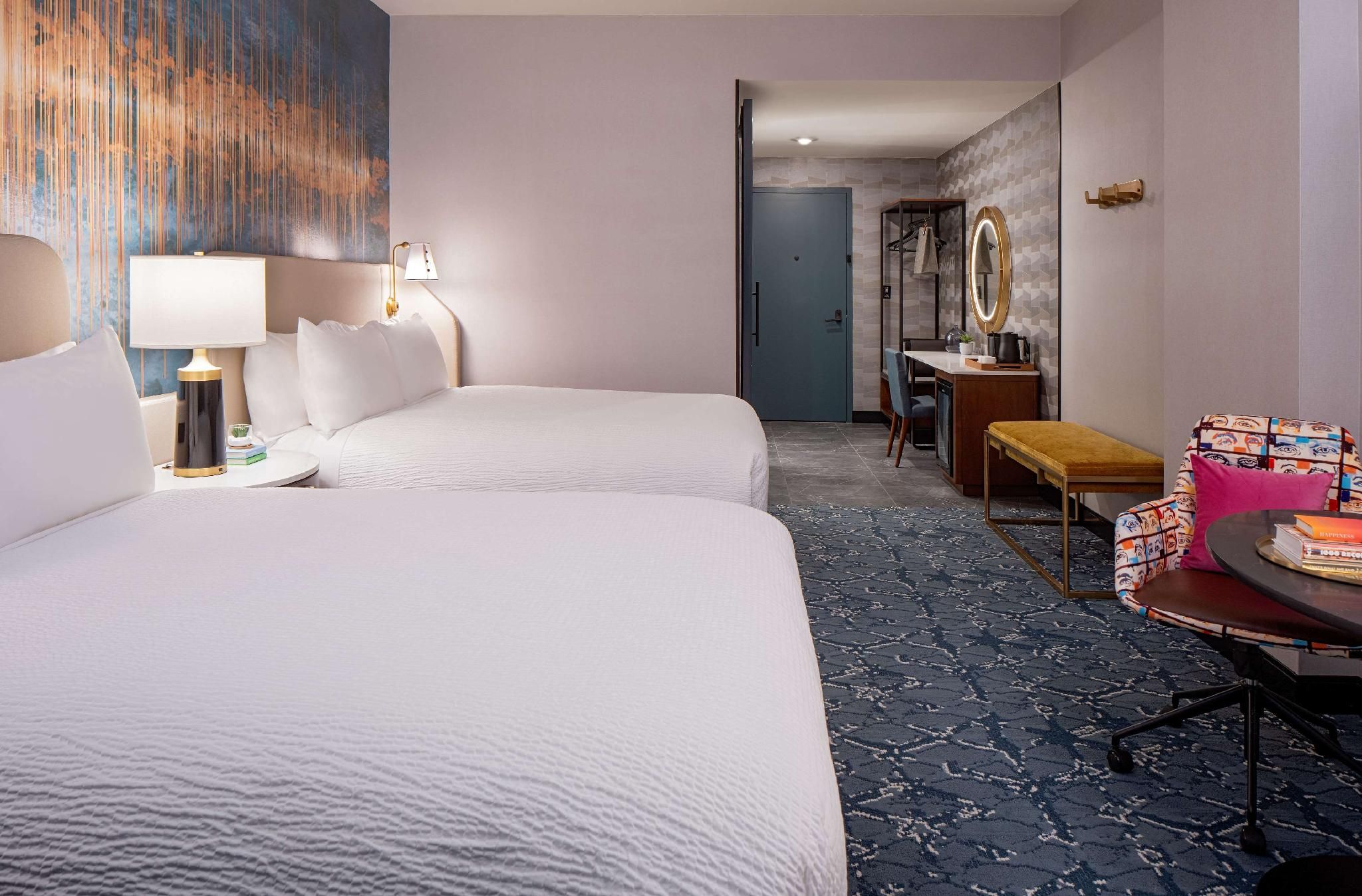 2 Queen Beds Hearing Accessible