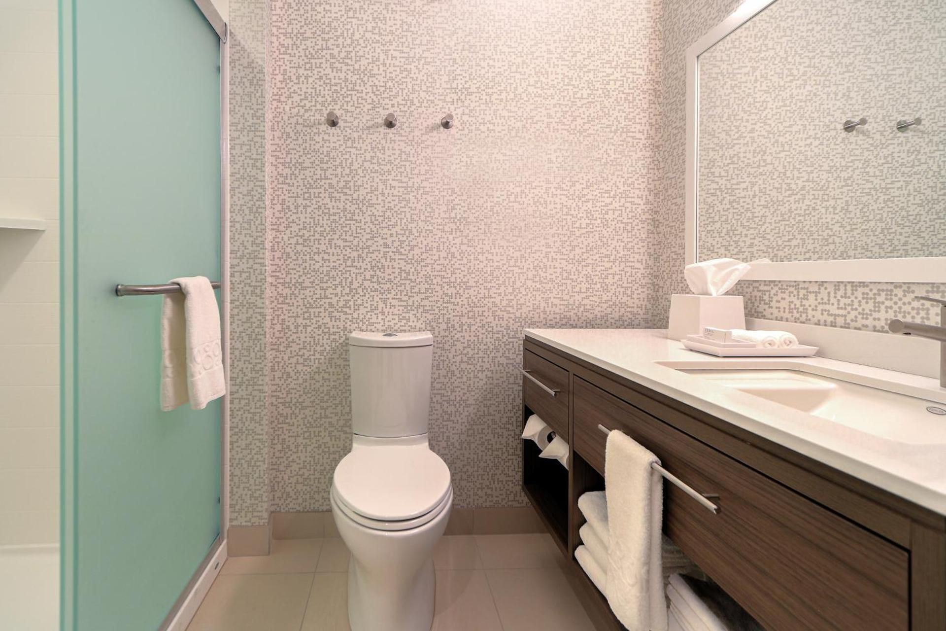 Home2 Suites by Hilton Alcoa Knoxville Airport 2 Queen Hearing Accessible Studio Suite 2