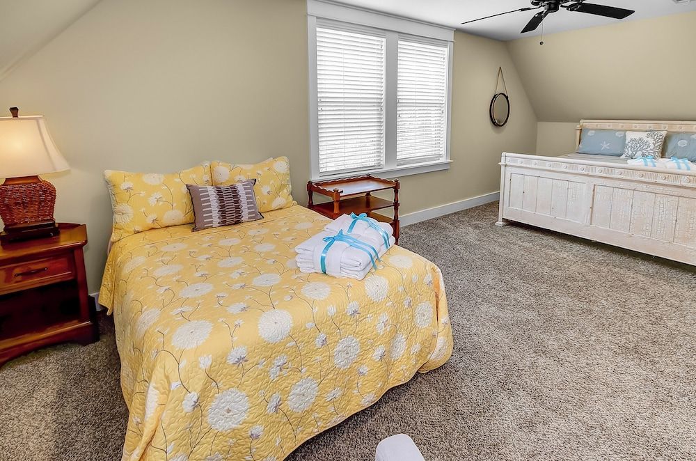 House, Multiple Beds, Patio, Garden View