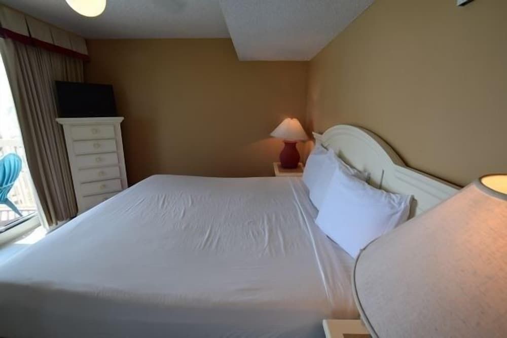 Condo, 2 Bedrooms