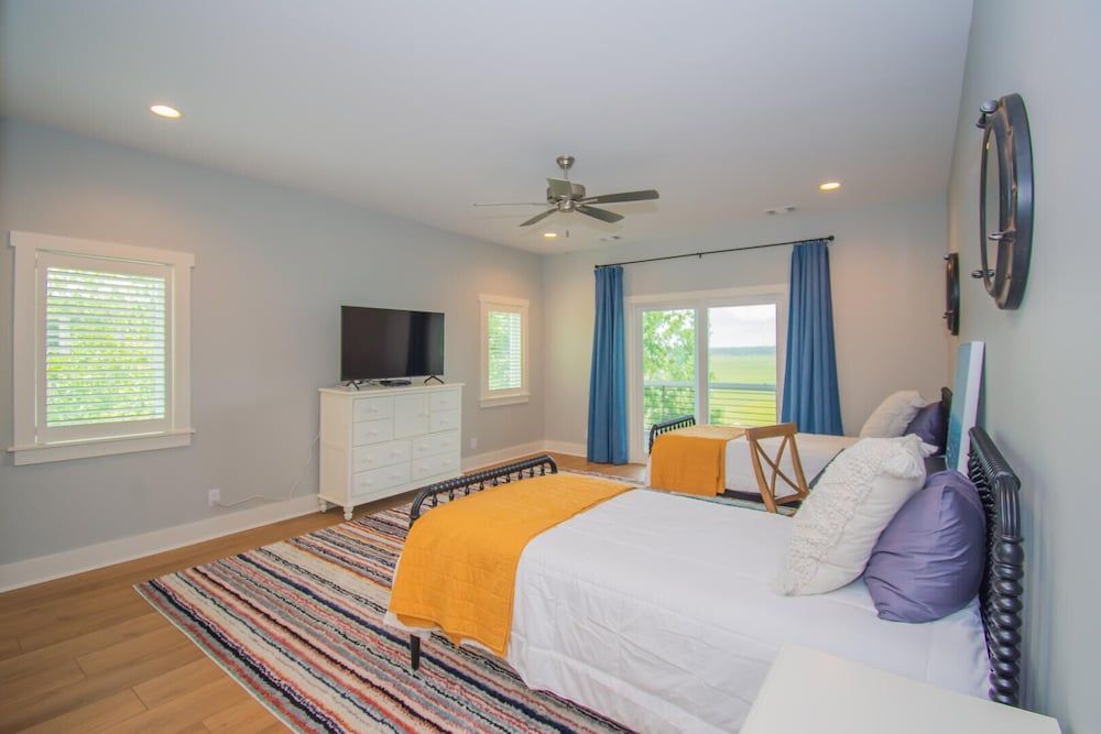 House, Multiple Beds, Kitchen