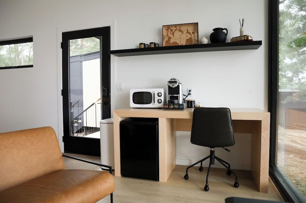 Nature Link Resort Cedar Cabin Lakeview (Beachfront) 5