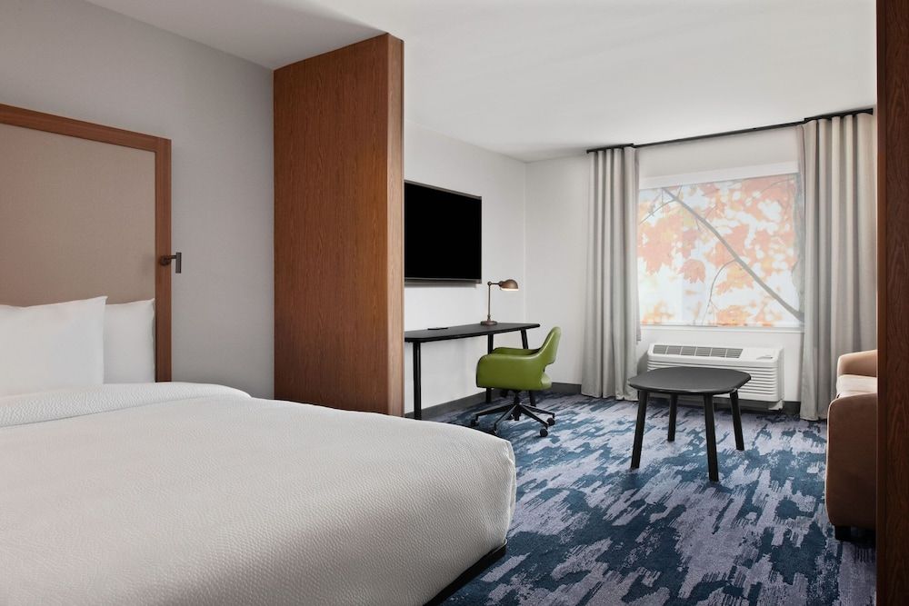 Fairfield Inn by Marriott & Suites Chino Room, 2 Queen Beds, Non Smoking (Mobility Accessible, Roll-in Shower)