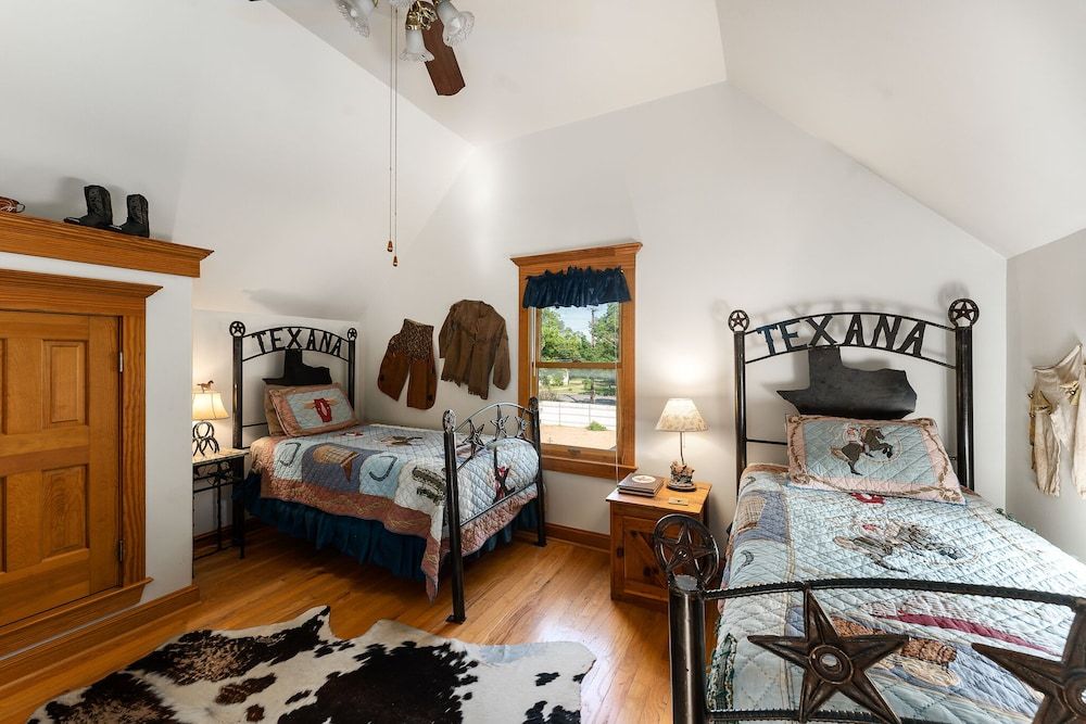 House, Multiple Beds, Patio