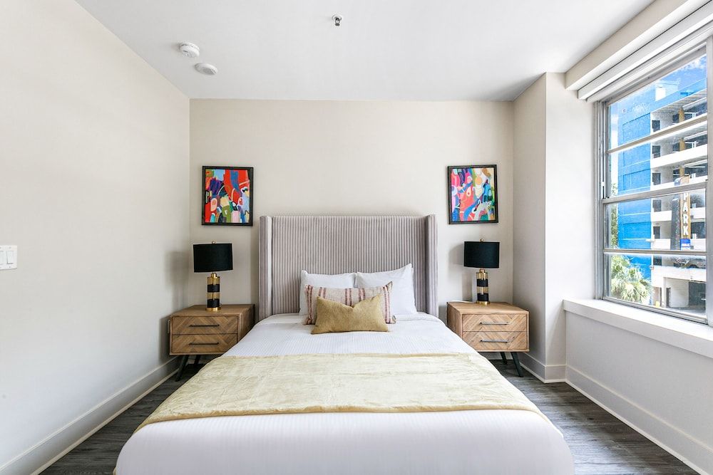 Luxury Studio, 1 Queen Bed with Sofa bed