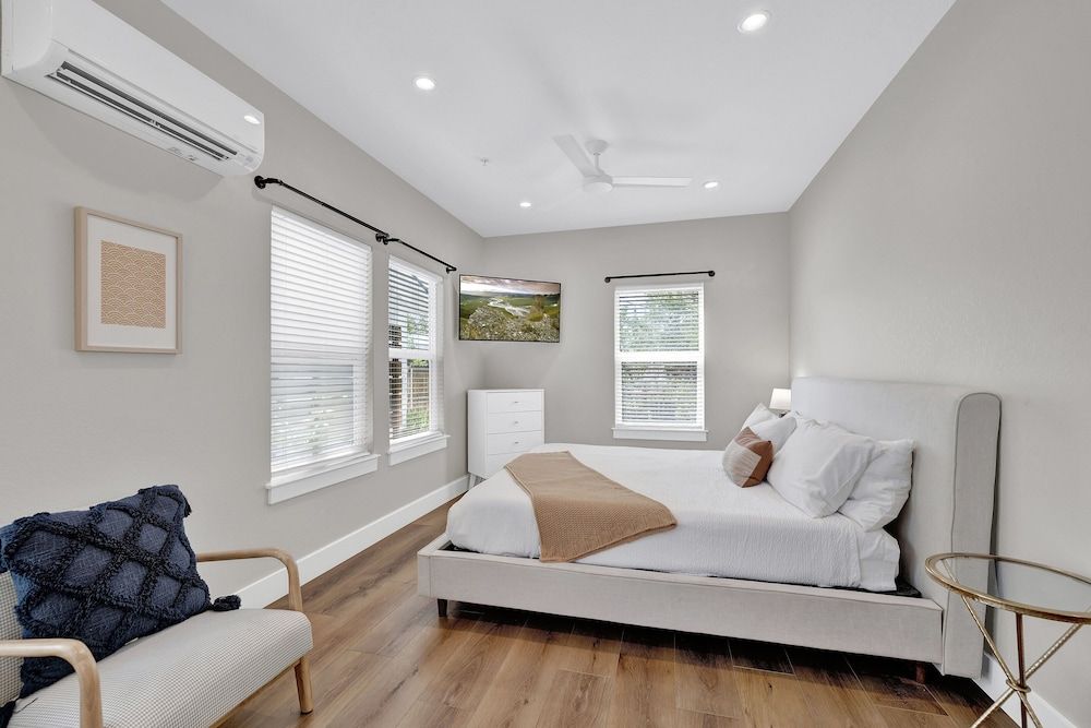 Cottage, 1 King Bed, Hot Tub