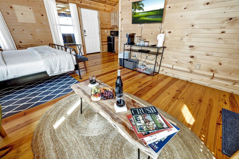 Cabin, 1 King Bed with Sofa bed, Hot Tub