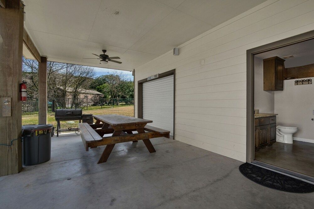 Let's Go Tubing! Awesome House-next to River! House, Multiple Beds, Patio 9