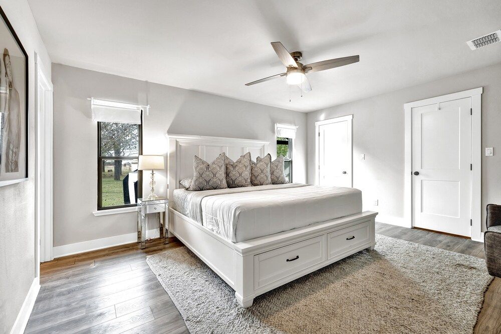 House, Multiple Beds, Hot Tub