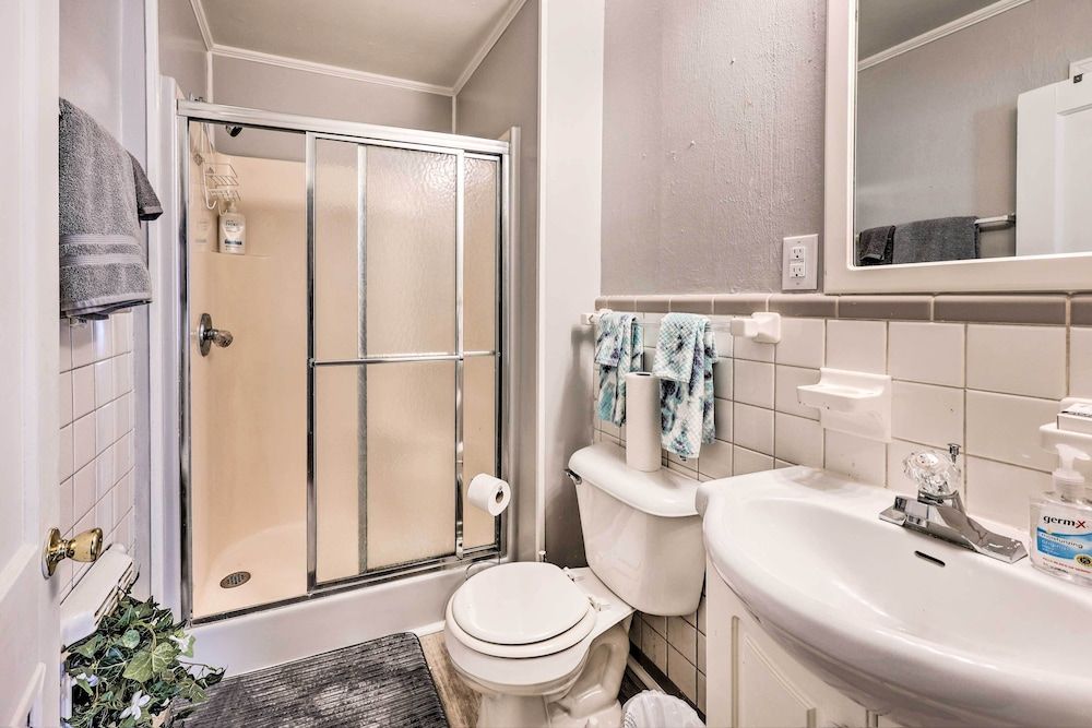 Pine Bluff Deluxe House, 5 Bedrooms, Non Smoking 11