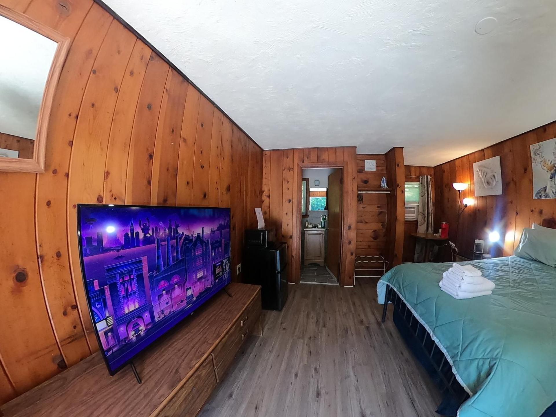 Queen Room
