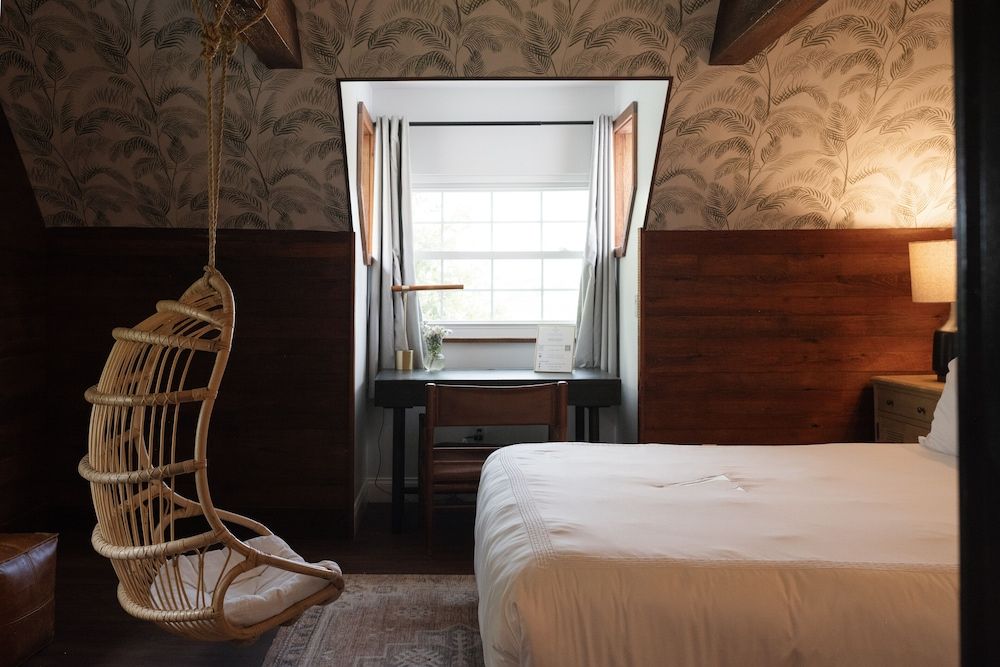 VICTORIA 1883 The Henry